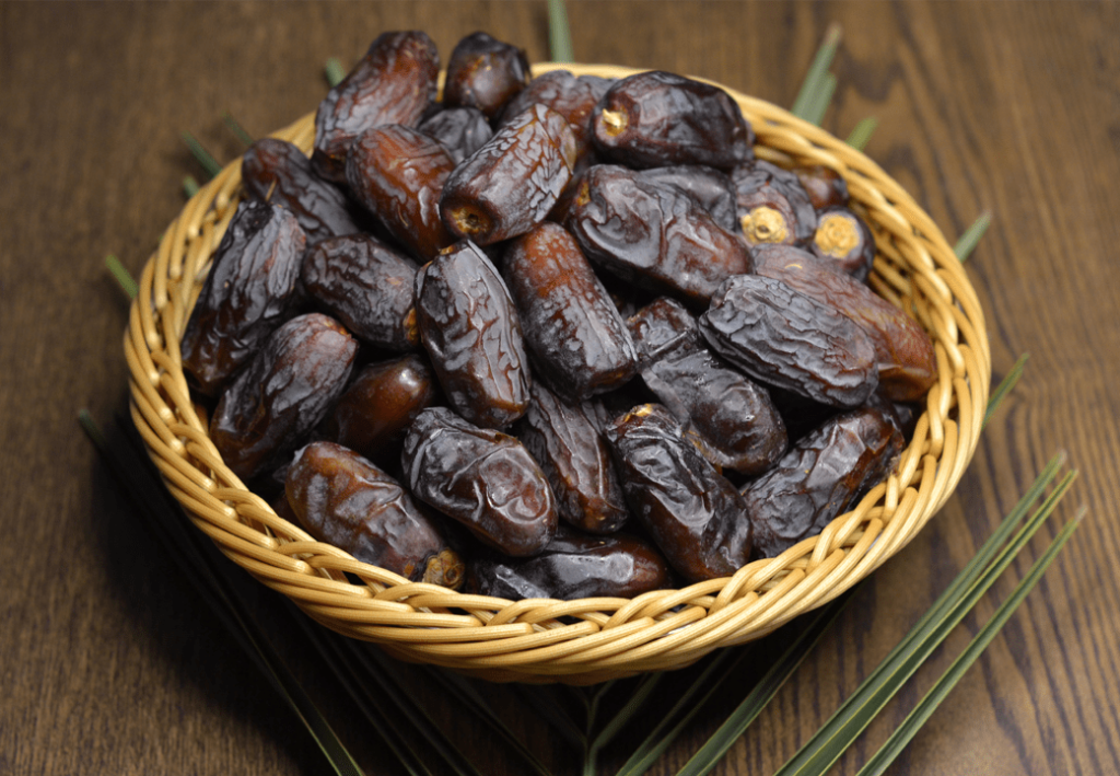 premium-amber-dates-best-types-of-madina-dates-kurma-dates